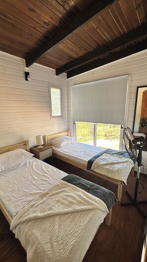 WiFi - Beautiful 2 bedroom cabin accepts pets (Punta del Diablo)