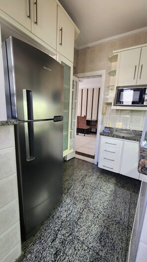 Interior - Apartment just steps from the beach. (Guarujá)