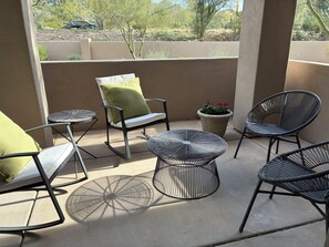 Terrace/patio - Spacious 3-bedroom condo in lovely Scottsdale McDowell Mountain Urban Cowboy (Scottsdale)