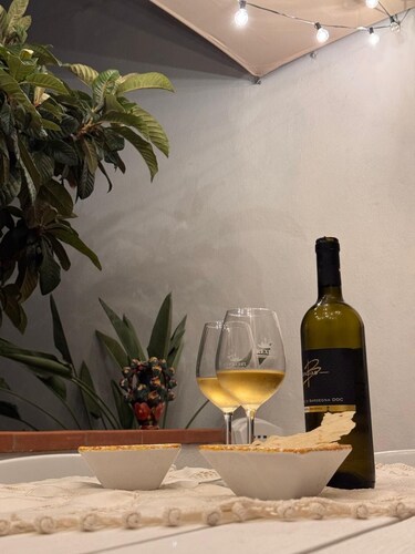 Janas Holiday House: in the heart of southern Sardinia. Sea and real Sardinia.