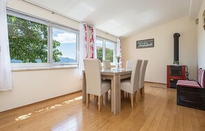Dining - Nice home in Sestanovac (Sestanovac)