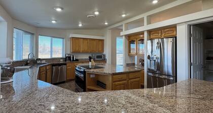 The Farmhouse @ Link'd Hearts Ranch
3 BD/2 BA Home Great View, Tons of Upgrades