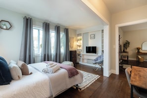 2 habitaciones, tabla de planchar con plancha, wifi y ropa de cama