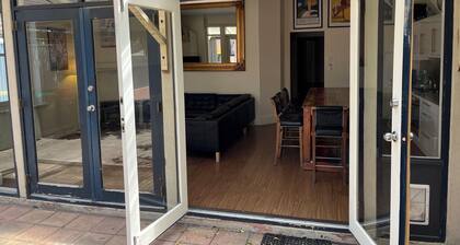 Lovely renovated period cottage in the west end of the city of Adelaide