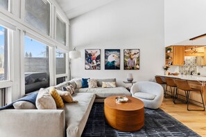 TV, fireplace, stereo - Mountain Bliss at Elk Lane | Heart of Avon (Avon)