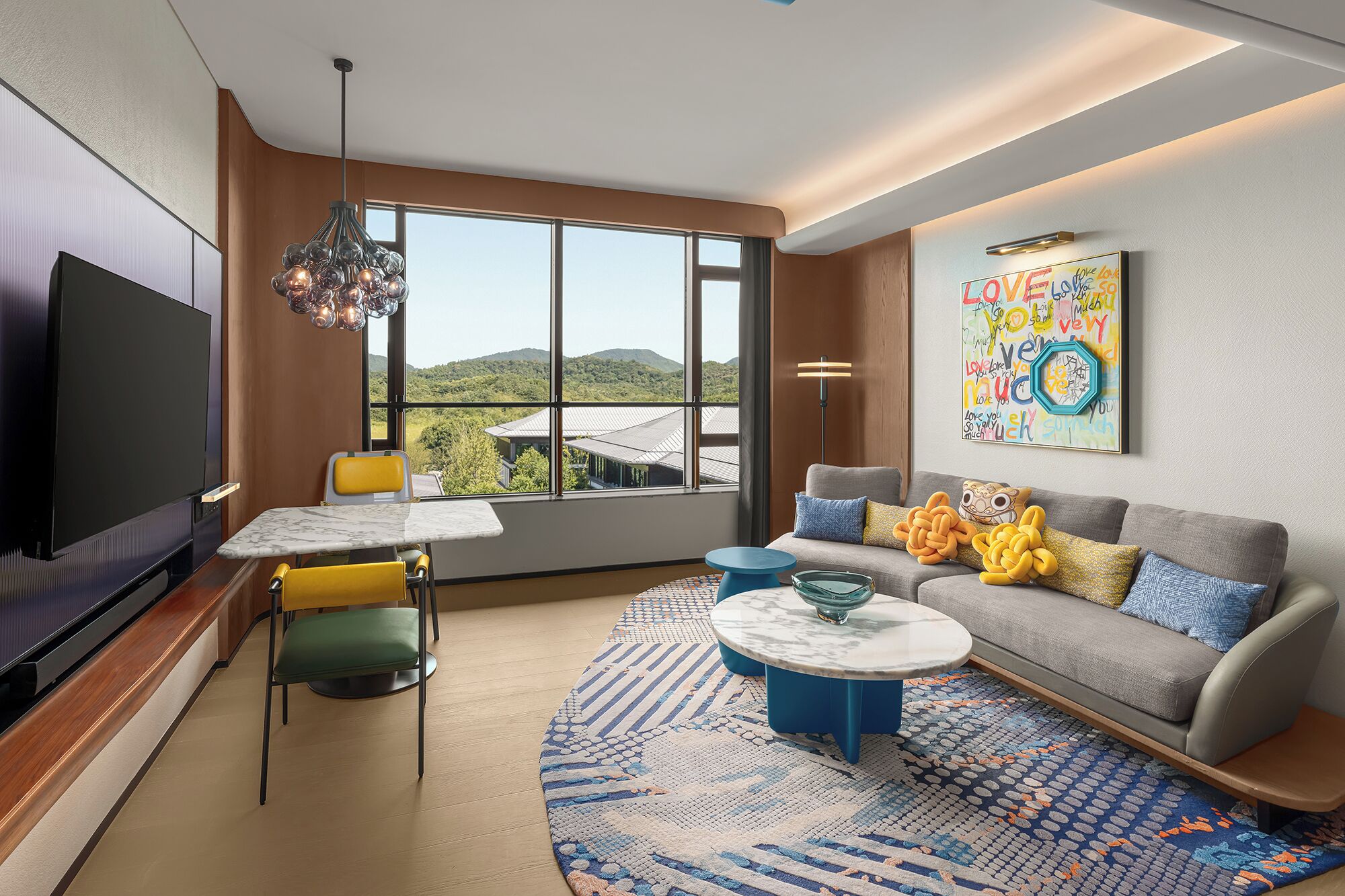 Tabla de planchar con plancha 