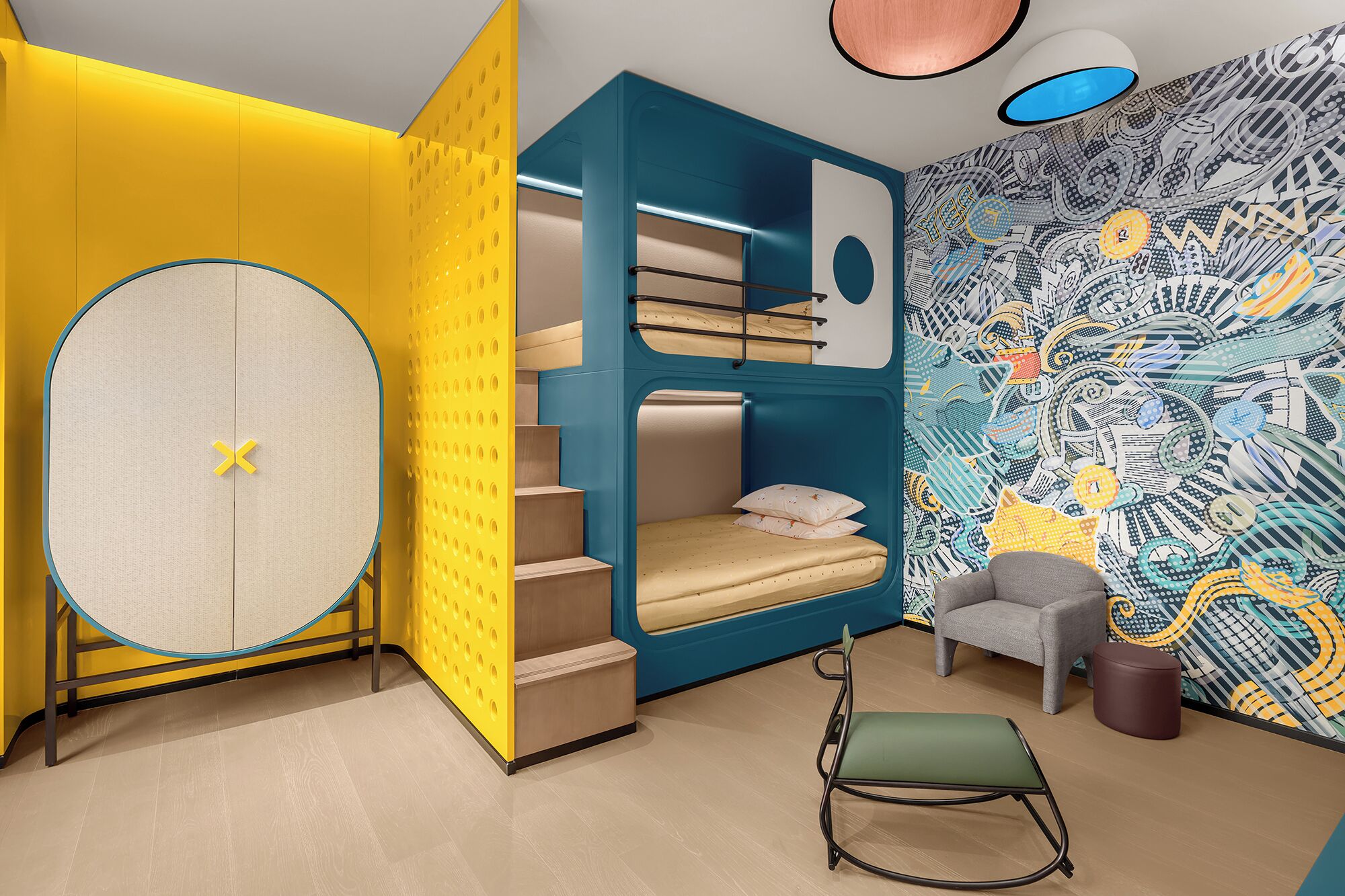 Tabla de planchar con plancha 