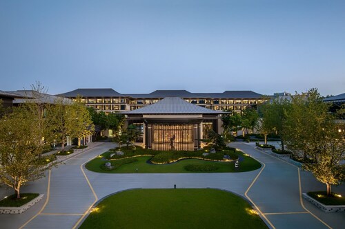 Renaissance Hangzhou Lin'An Hotel