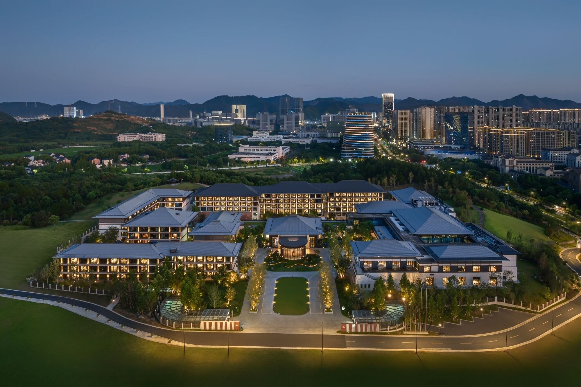 المنشأة من الخارج