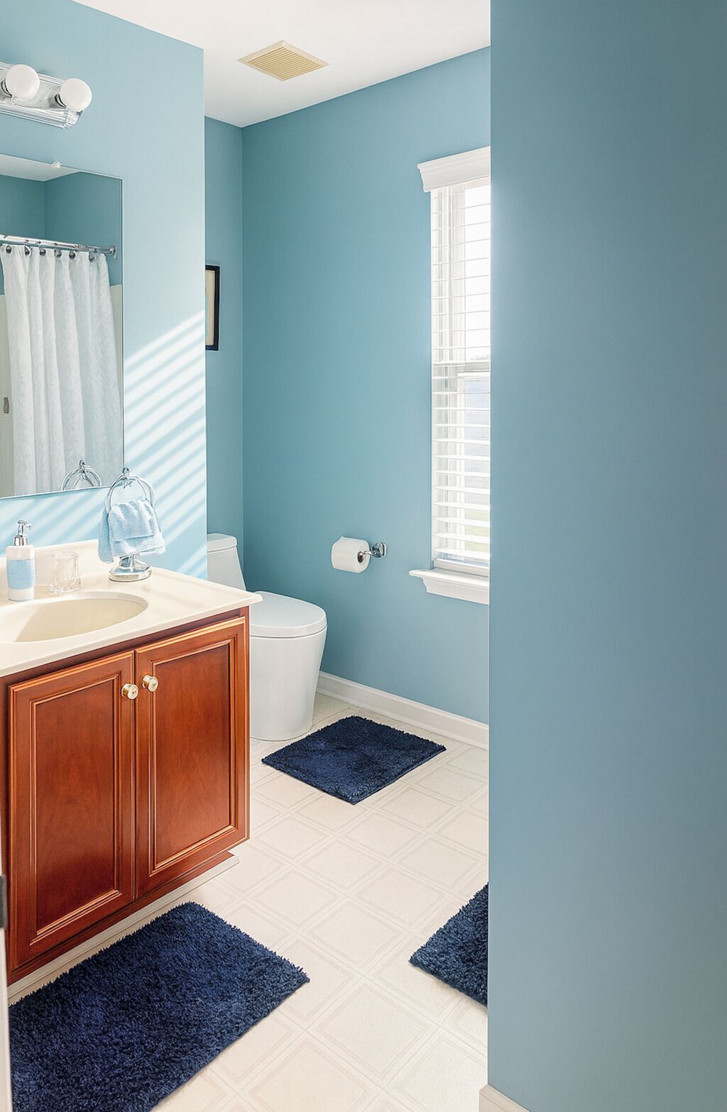 淋浴设施、吹风机、毛巾、肥皂