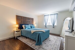 1 bedroom, iron/ironing board, travel cot, free WiFi - Monon Lofts Luxury Garden Suite (Indianapolis)