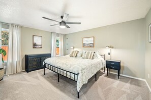 4 chambres, fer et planche à repasser, Wi-Fi, draps fournis