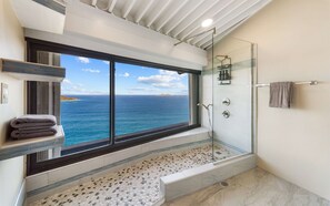 Shower, towels - Stunning Ocean Views, 2 bed 2 bath, Patios, Mahogany Run (St. Thomas)
