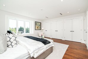 3 bedrooms, free WiFi, bed sheets - 3 bed modern duplex. Minutes to downtow, Airport and Granville Island (Vancouver)