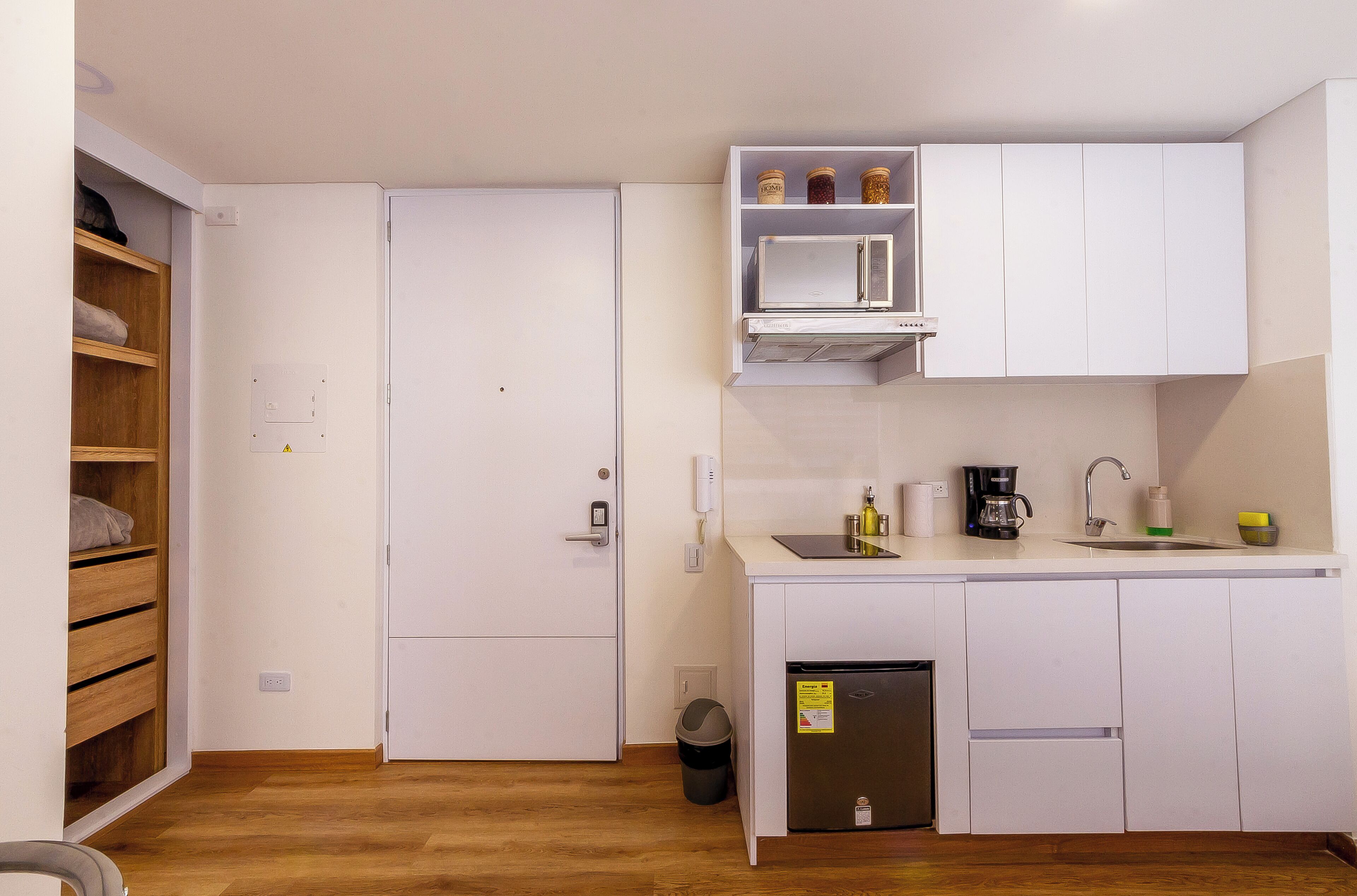 Classic Apartment, City View | Private kitchen