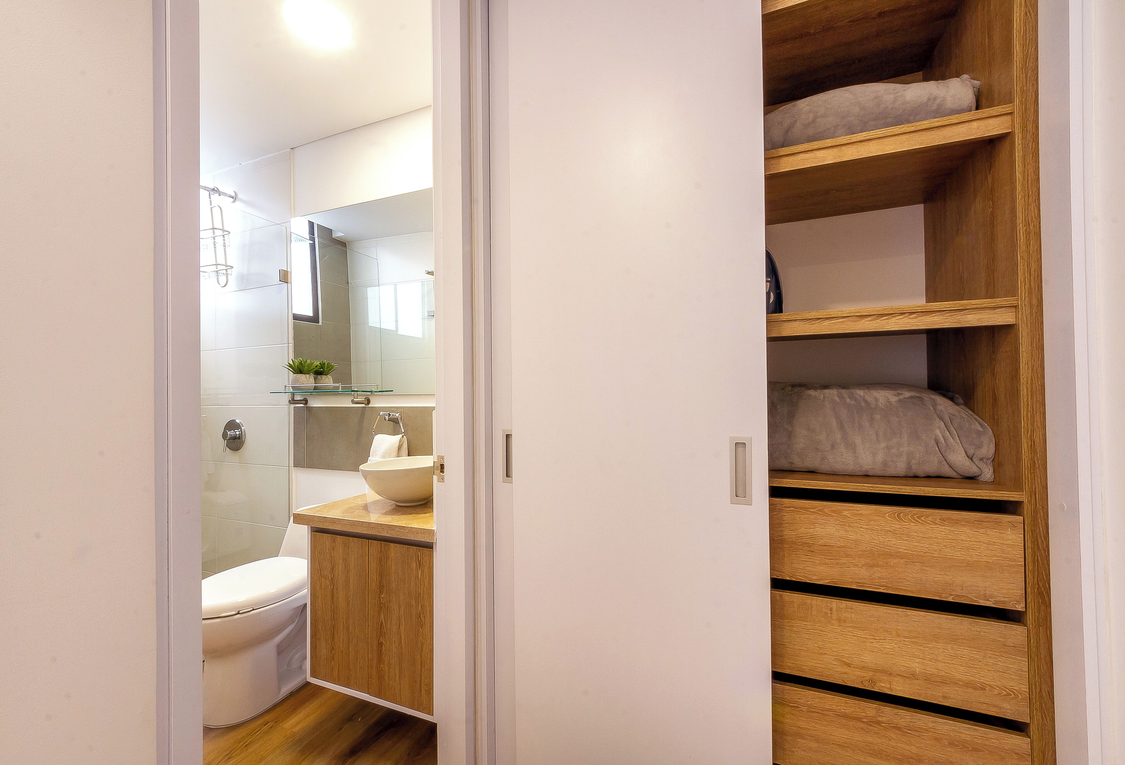 Classic Apartment, City View | Bathroom