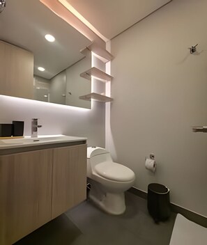 슈피리어 아파트 | 욕실 | 헤어드라이어, 타월, 비누, 샴푸