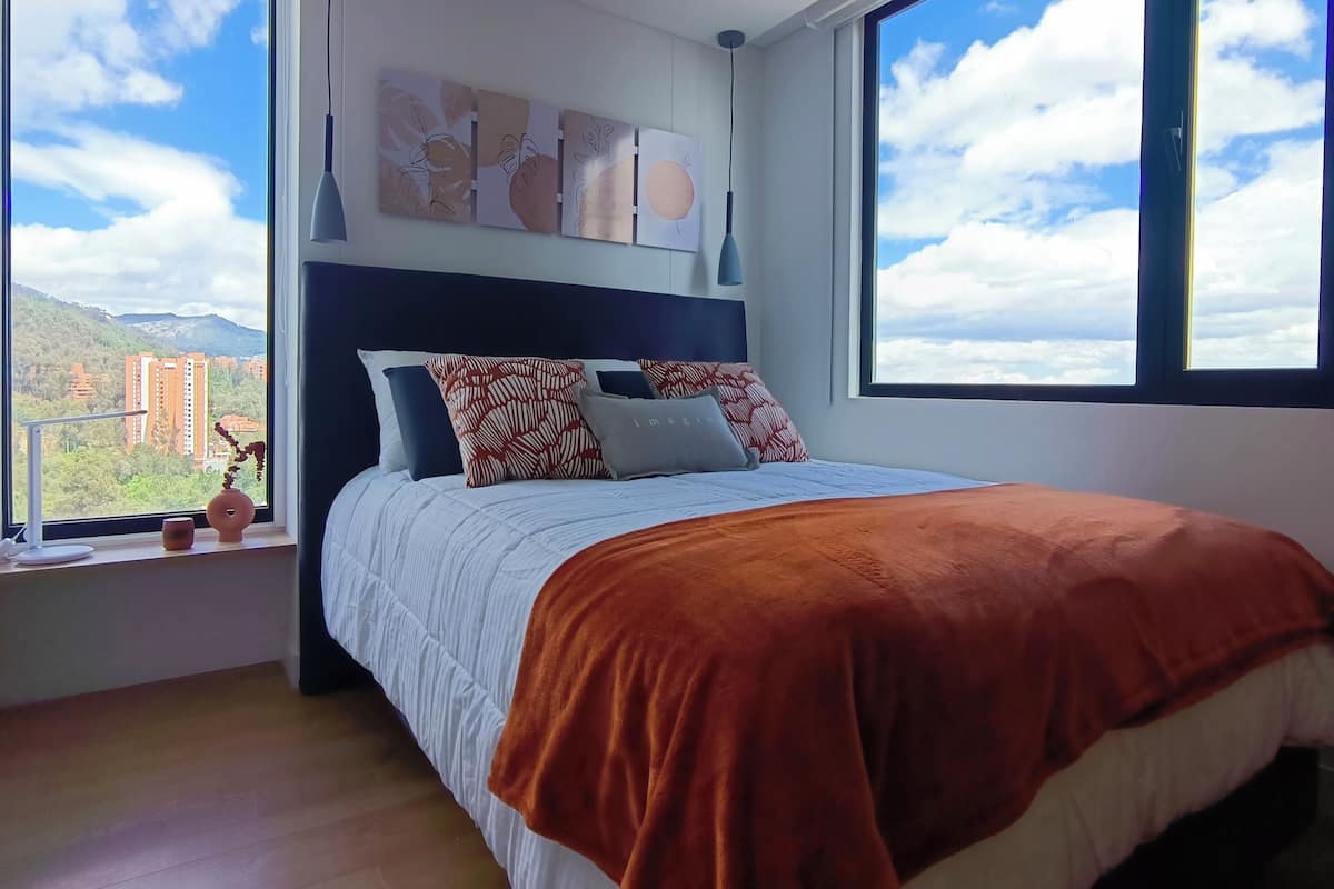 Deluxe Apartment, City View