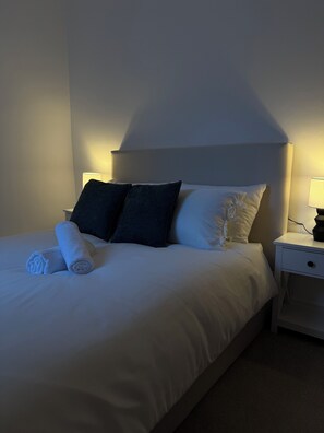 1 chambre, fer et planche à repasser, Wi-Fi gratuit, draps fournis