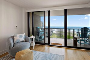 Smart TV - Brand New luxury oceanfront condo - 2 bdrm/sleeps 8.  Mini and full weeks open. (Bethany Beach)