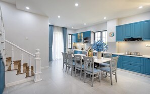Villa Supérieure | Restauration dans la chambre