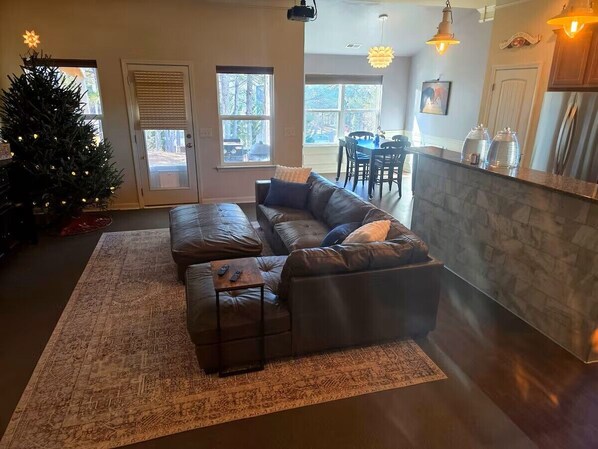 Smart TV, printers - Peaceful 2-bedroom house with office in charming Dallas (Dallas)