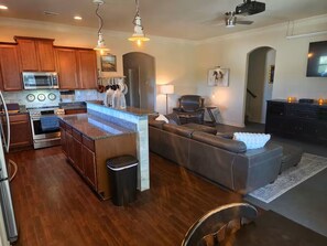 Smart TV, printers - Peaceful 2-bedroom house with office in charming Dallas (Dallas)