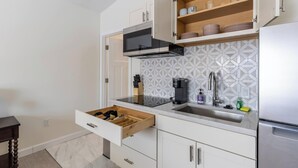 Coffee/tea maker, fridge, microwave, stovetop - Monon Trail Lofts Luxury Studio With Hot Tub (Indianapolis)