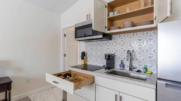 Microwave, oven, stovetop