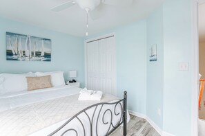 2 chambres, fer et planche à repasser, Wi-Fi, draps fournis