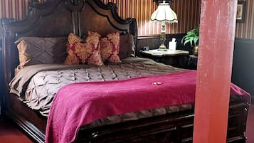 Suite – standard, balkong, parkutsikt | Strykejern/-brett og wi-fi (inkludert)