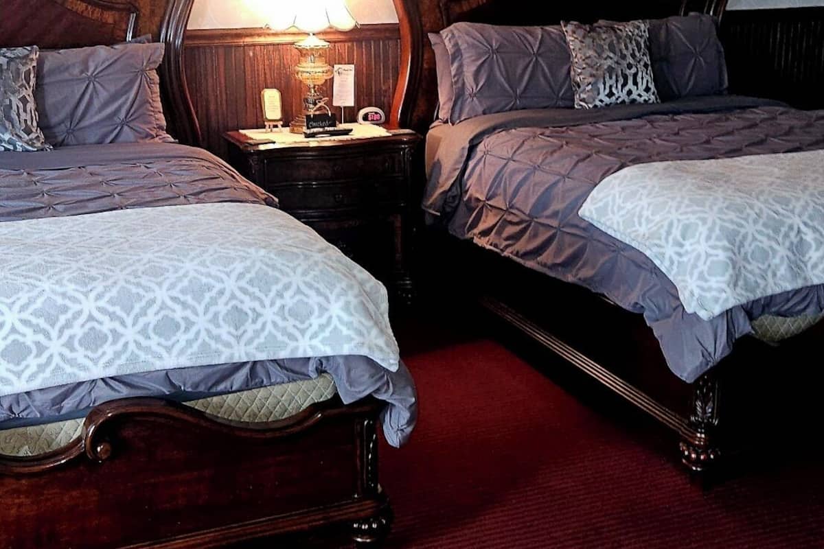 Quarto básico | Ferros/tábuas de passar roupa, Wi-Fi de cortesia