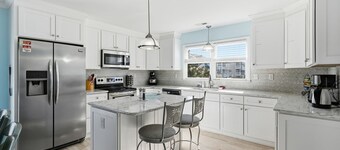 Holden Sunshine Mahi Beach