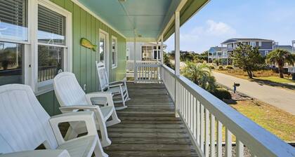 Holden Sunshine Mahi Beach