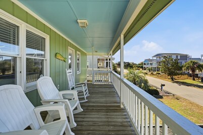 Holden Sunshine Mahi Beach