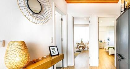 Two bedroom apartments close to train station by Lisbon with Sintra