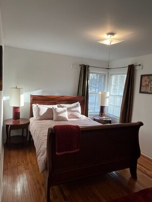 Fer et planche à repasser, accès Internet, draps fournis