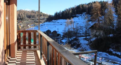 Les Biches - ROUBION