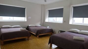 Quarto triplo básico | Wi-Fi de cortesia