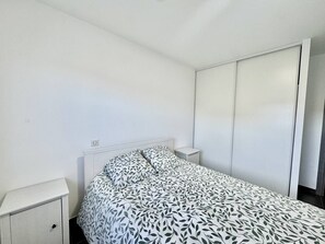 1 bedroom, free WiFi - 2 pièces au cœur  de la ville de Propriano (PROPRIANO)