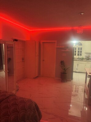 Interior - Cozy 1-bedroom condo in beautiful Ocho Rios with AC (Ocho Rios)