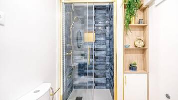 Apartment | Bathroom