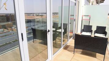 Apartment, 1 Bedroom (918) | Balcony