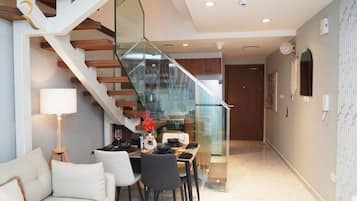 Apartment (831) | Wohnbereich