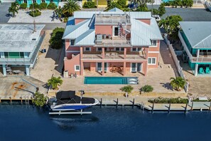 Exterior - Luxurious Home Located In Venetian Shores (Islamorada)