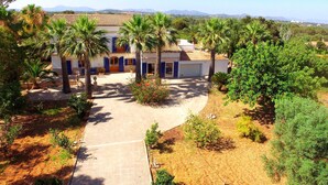 Exterior - Beautiful home in Porto Cristo (Porto Cristo)