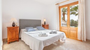 Room - Beautiful home in Porto Cristo (Porto Cristo)