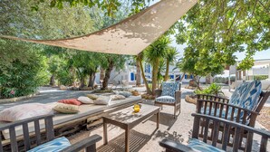 Terrace/patio - Beautiful home in Porto Cristo (Porto Cristo)