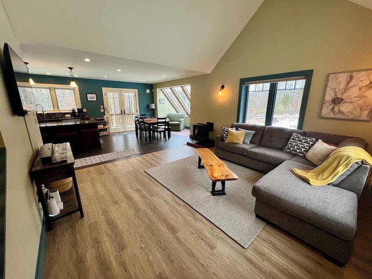 Quechee Retreat Near Gorge & Ski - Woodstock, VT