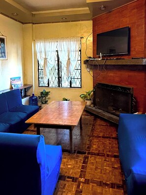 Phòng tập thể, 1 phòng ngủ | Phòng khách